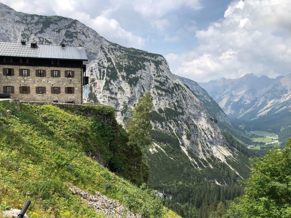 Karwendel Apartments Шарниц Екстериор снимка